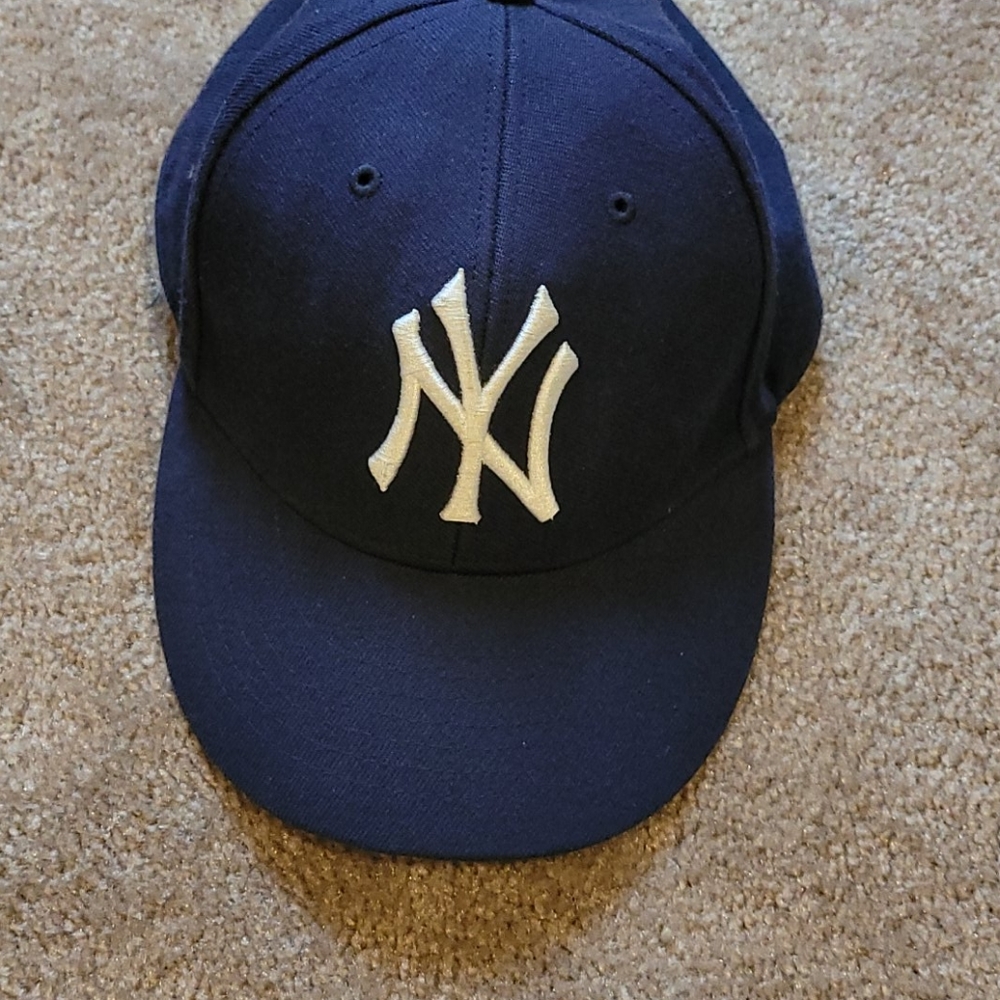Yankees baseball cap